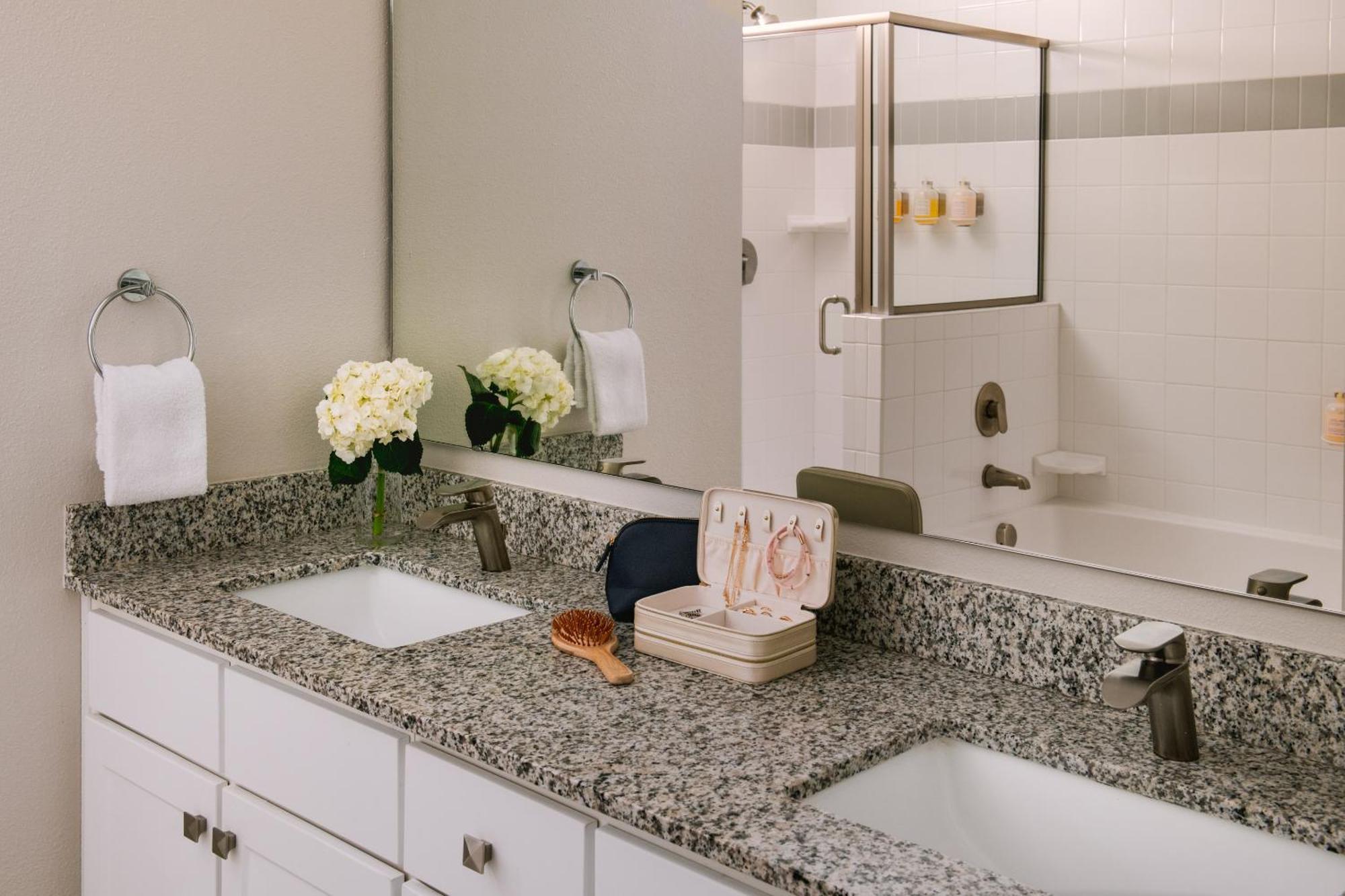 Sonder By Marriott Bonvoy Vista Cay Apartments Williamsburg Esterno foto